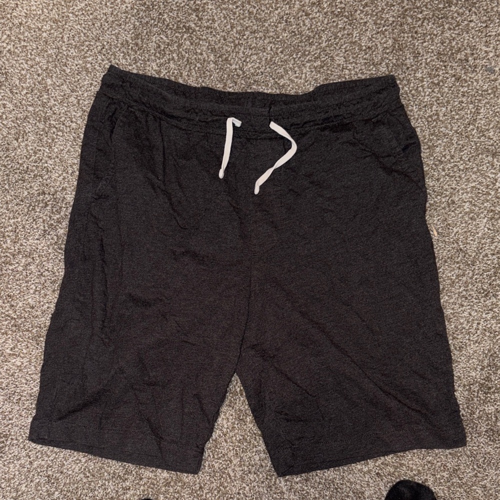 No Boundaries Men's Charcoal Athletic Shorts